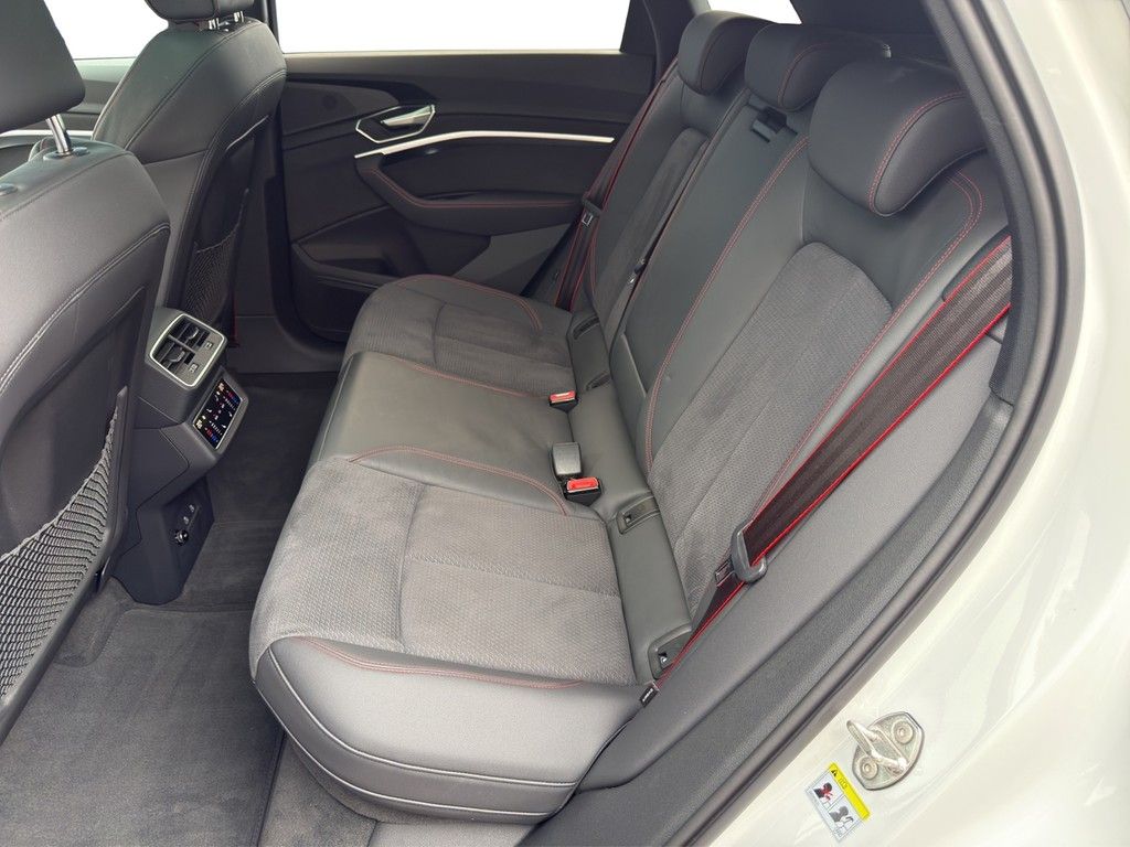 Audi Q8 e-tron - Bild 21