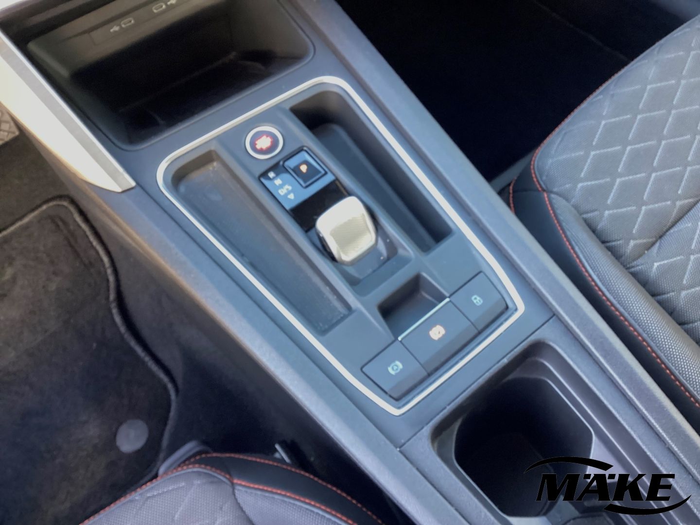 Leon ST FR-Line 1.5 eTSI DSG ACC AHZV LED ALU