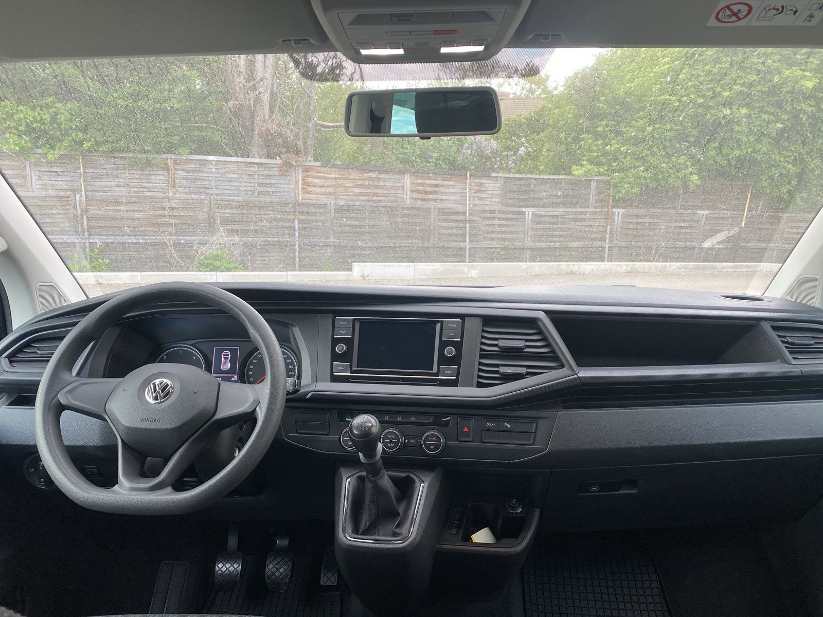Fahrzeugabbildung Volkswagen T6 Multivan T6.1 2.0 TDI Trendline AHK
