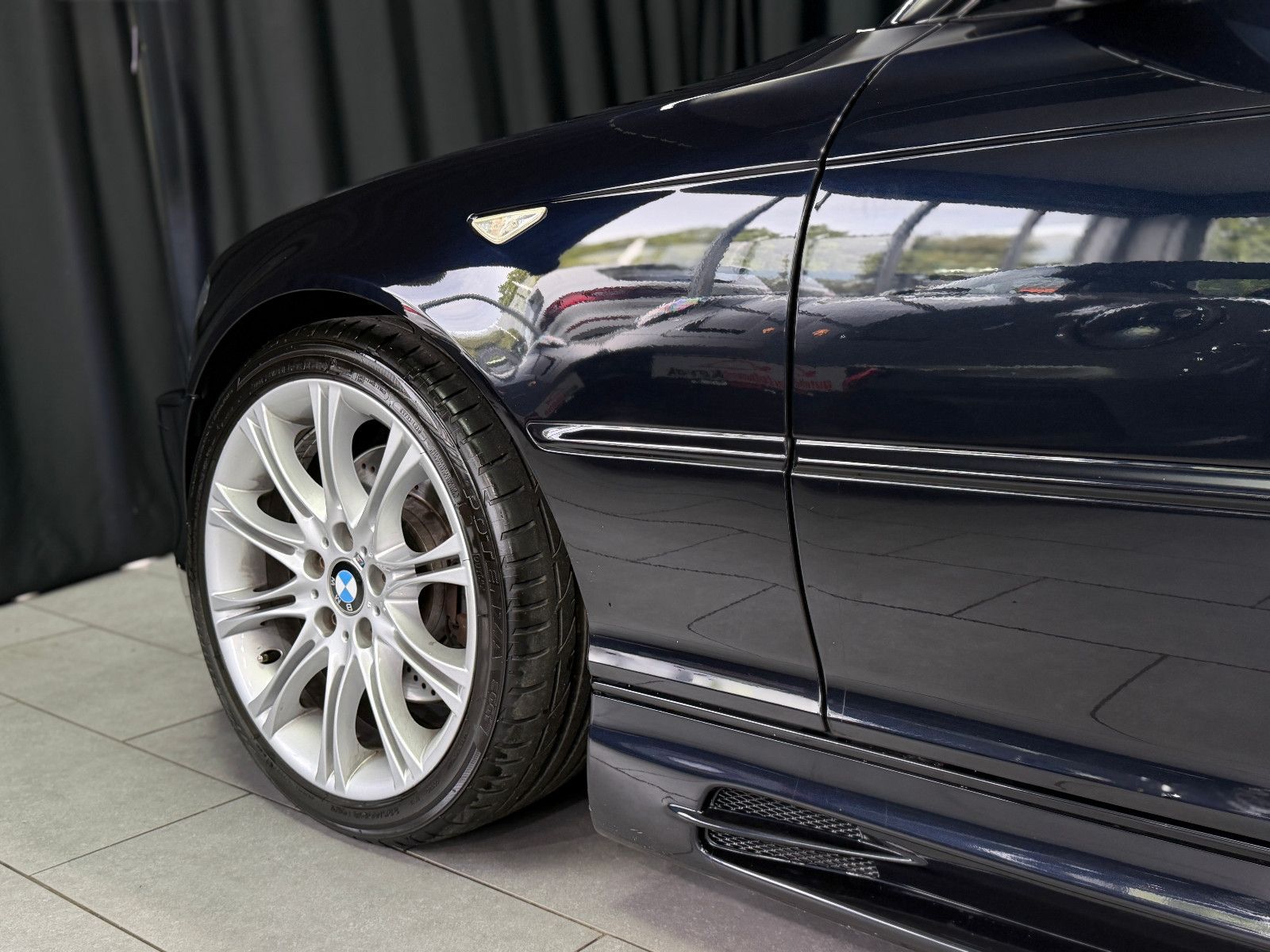 Fahrzeugabbildung BMW 330i Coupe Edition Sport |1.HAND|SMG|H/K|LEDER