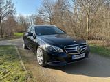 Mercedes-Benz E 400 4MATIC T - Standheizung, Distronic+