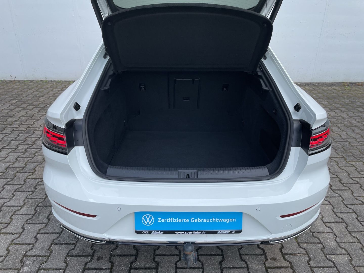 Arteon 2.0TSI DSG 4Motion R-Line Pano/AHK/Kamera