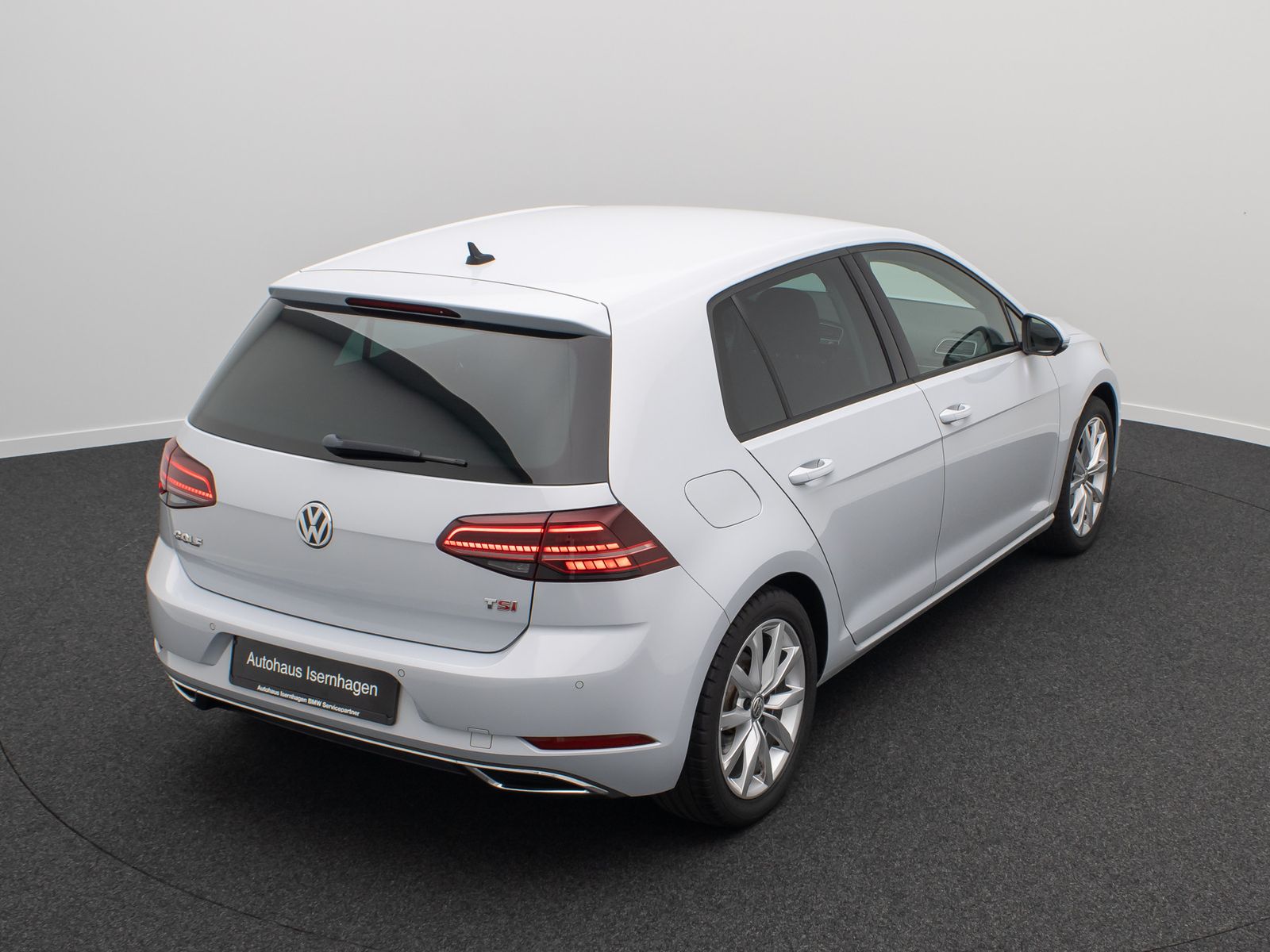 Fahrzeugabbildung Volkswagen Golf Highline PDC ACC Massage HiFi Sportsitz LM