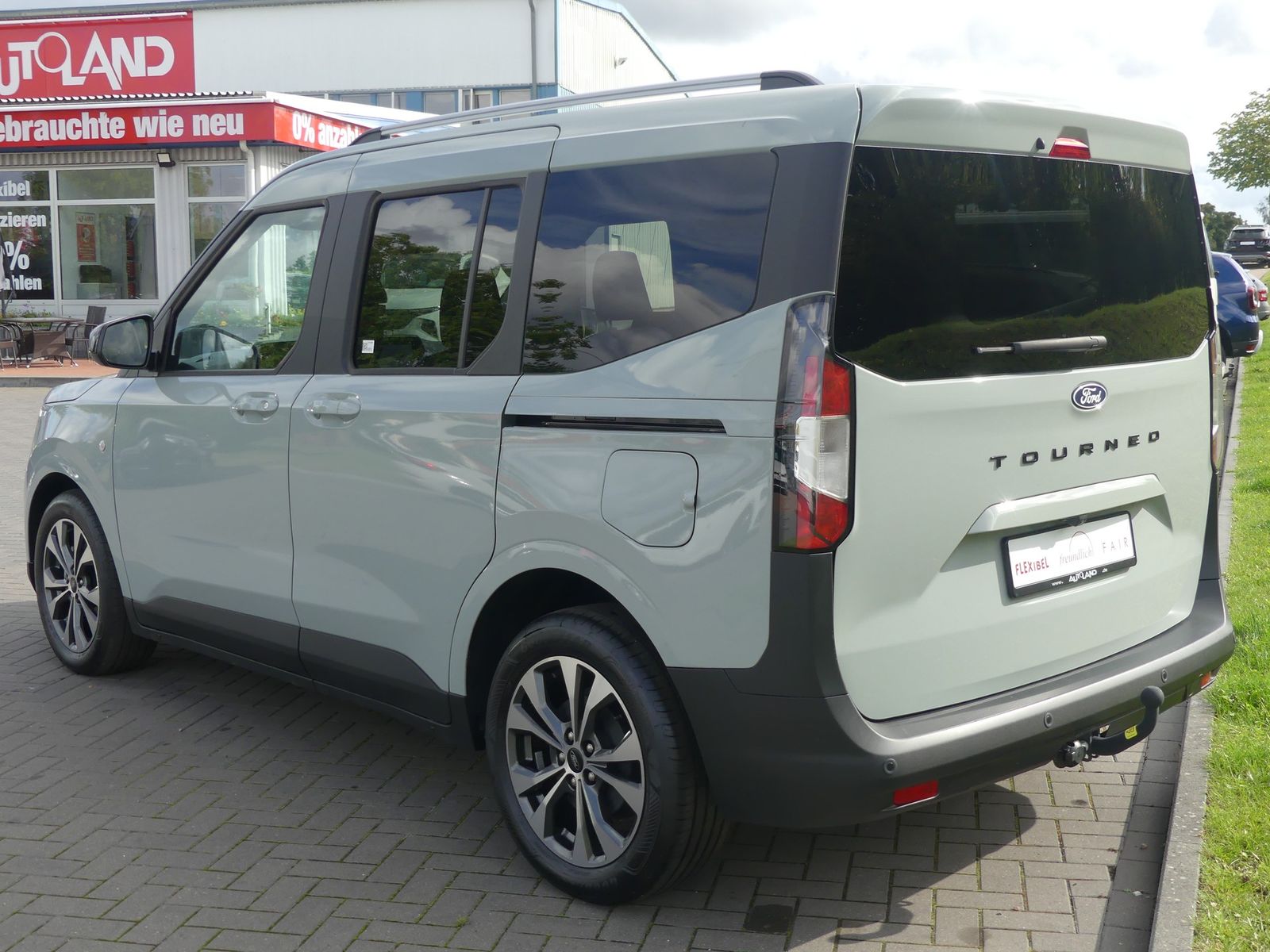 Ford Tourneo Courier Titanium 1.0 EB AHK Kamera imagem 3