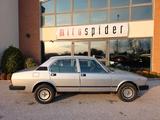Alfa Romeo Alfetta 2.0 quadrifoglio oro Targhe o - Alfa Romeo Gebrauchtwagen von 1981