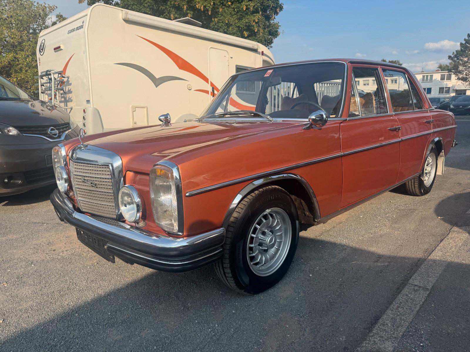 Mercedes-Benz 220 D/8 Strich 8 Oldtimer