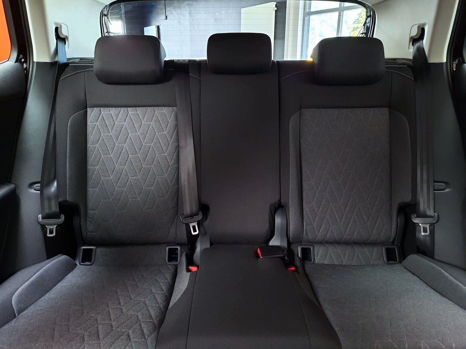 Fahrzeugabbildung Volkswagen T-Cross Life TSI *LED*PDC*ACC*Sitzhzg*App-Conn*