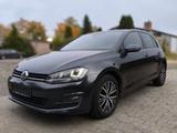 Volkswagen Golf VII 1,2 TSI ALLSTAR XENON/PDC/GRA/SCHG - Gebrauchtwagen bis 10.000 Euro