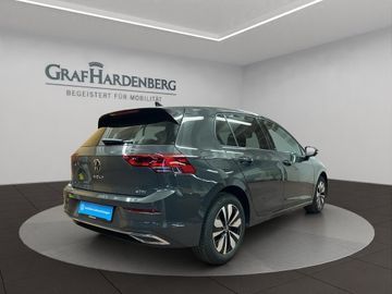 Volkswagen Golf - 5