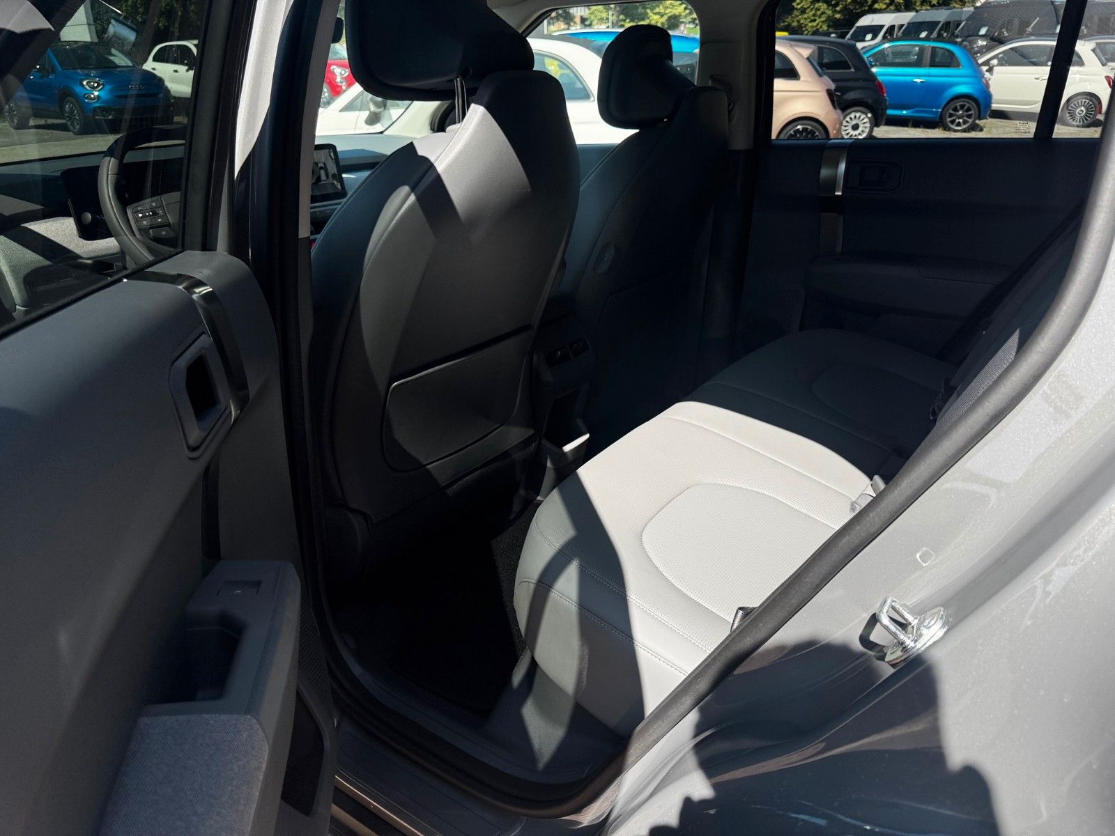 Fahrzeugabbildung Kia EV3 81.4 EARTH WIC BUS UPG DWP