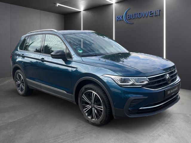 Tiguan Active 1.5 TSI DSG Navi Bluetooth IQ.Ligh