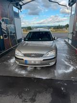 Ford Mondeo - Ford Mondeo aus 2005: Kombi
