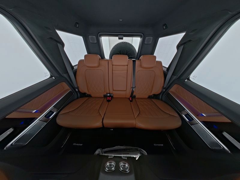 Fahrzeugabbildung Mercedes-Benz G 63 AMG 4x4² Professional+Night+Manufaktur
