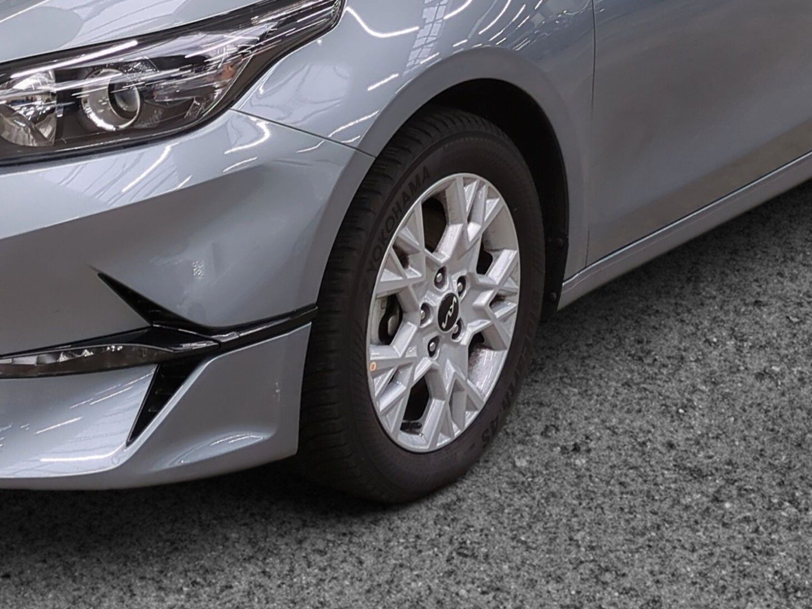 Fahrzeugabbildung Kia CEED_SW 1.5T 140 DCT7 VIS KOMF+ (NAV)