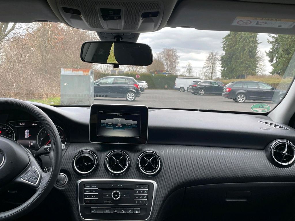 Image of Mercedes-Benz A 180