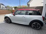 MINI JCW - Top-Zustand mit org. MINI-Winterräder - silberne MINI John Cooper Works