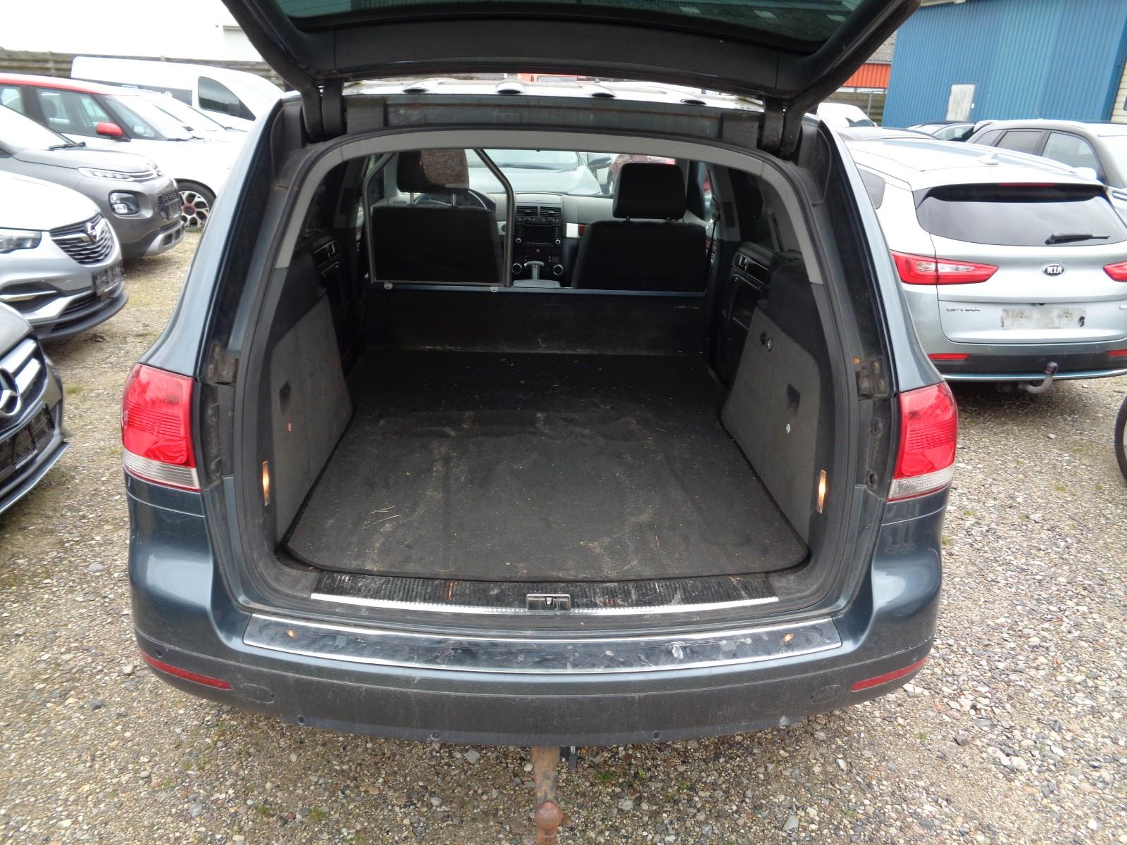 Volkswagen Touareg 2005 — photo 6
