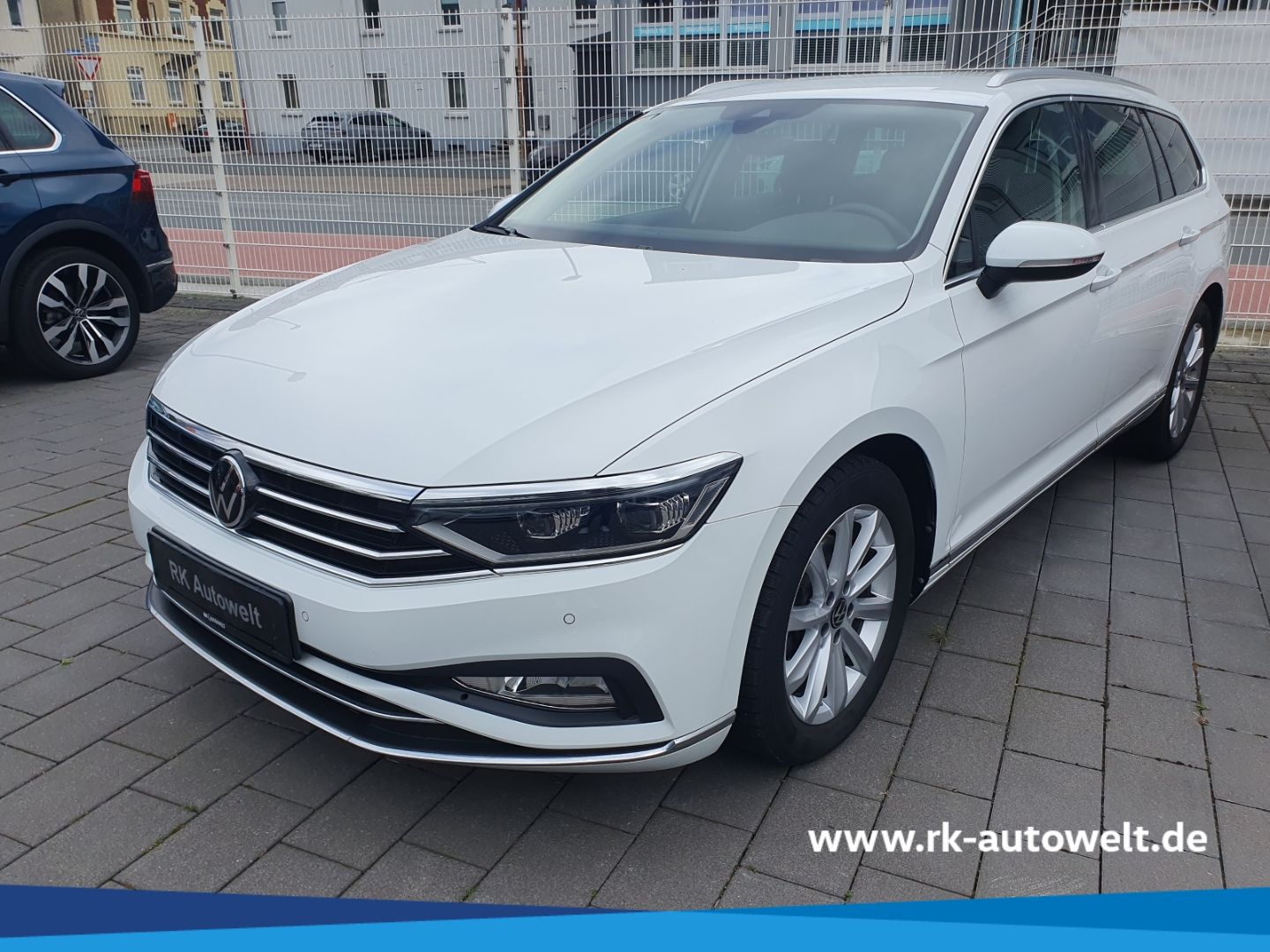 Volkswagen Passat Variant Elegance 2.0 TDI AHK-klappbar Nav