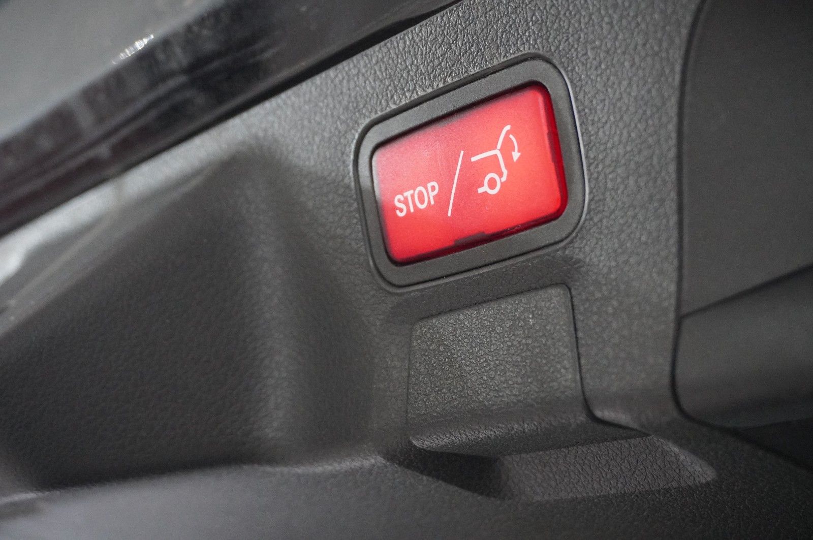 Fahrzeugabbildung Mercedes-Benz CLA SB 200 AMG LINE 7G-DCT NAVI/LED/KAMERA/DAB+