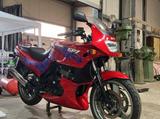 Kawasaki GPZ 500 S