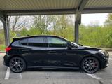 Ford Focus 2.3 ST 2021 Automatik  - Ford Focus Gebrauchtwagen in Wiesbaden