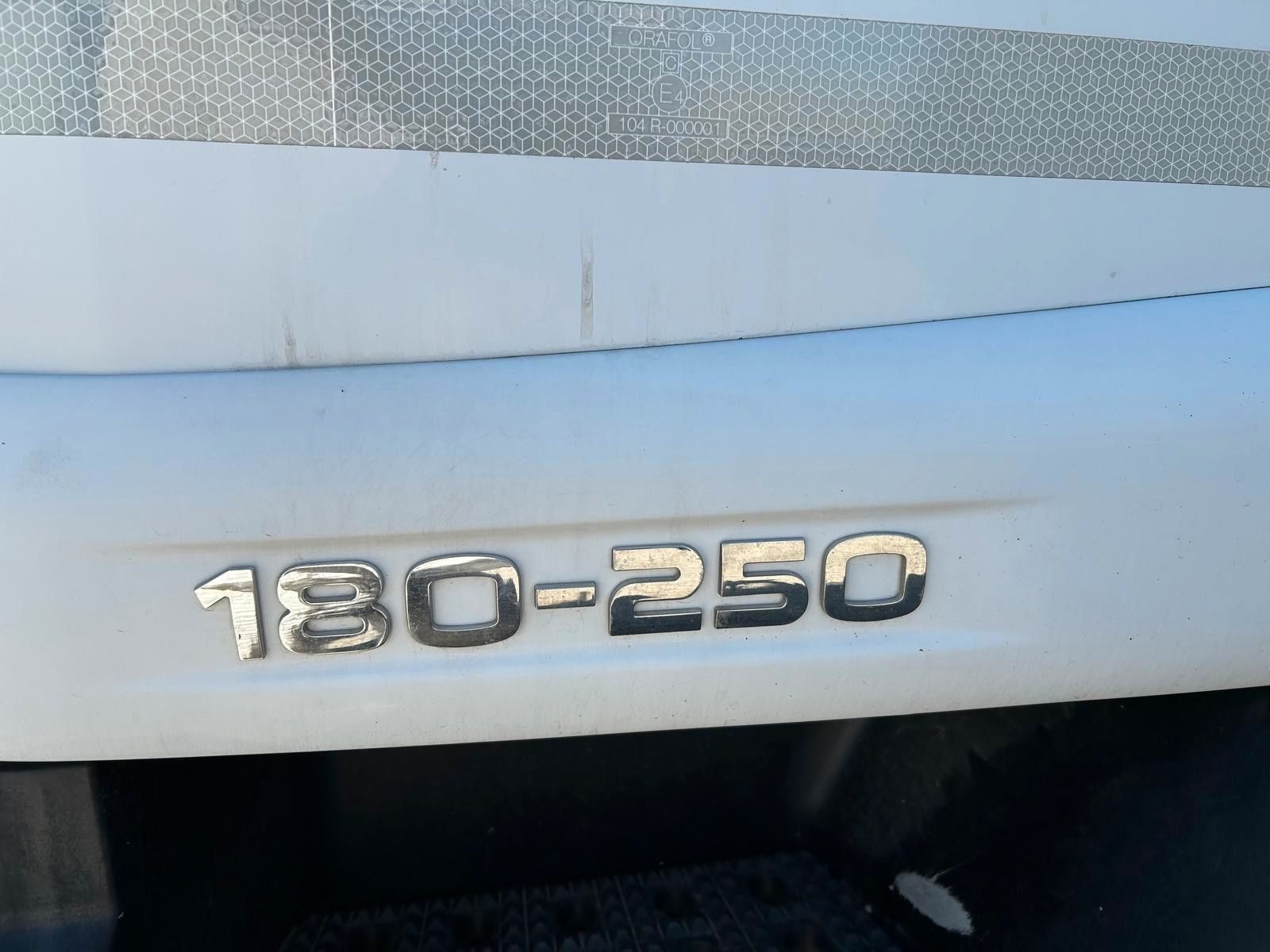 Fahrzeugabbildung Iveco 180 E 250 Kühlkoffer, Thermo King