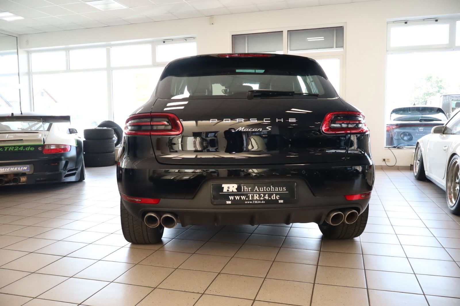 Fahrzeugabbildung Porsche Macan S Diesel Panorama, 21Zoll, Kamera,APPROVED