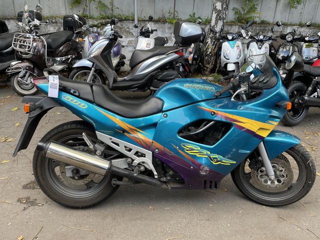 Suzuki GSX 600 FU2 unrepariert NUR HÄNDLER