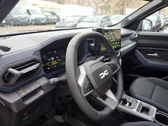 Fahrzeugabbildung Duster III Hybrid 140 Journey 1.6 E-TECH EU6e