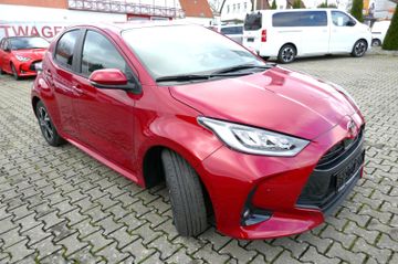 Bild 7 Toyota YARIS HYBRID STYLE EU; WINTERPAKET, RFK, LM