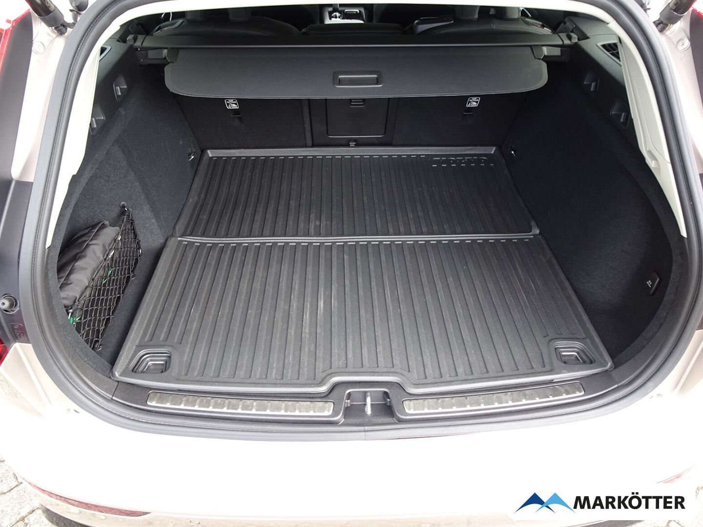 Volvo V60 T6 Plus Dark ACC/CAM/BLIS/4xSHZ/LHZ foto 10