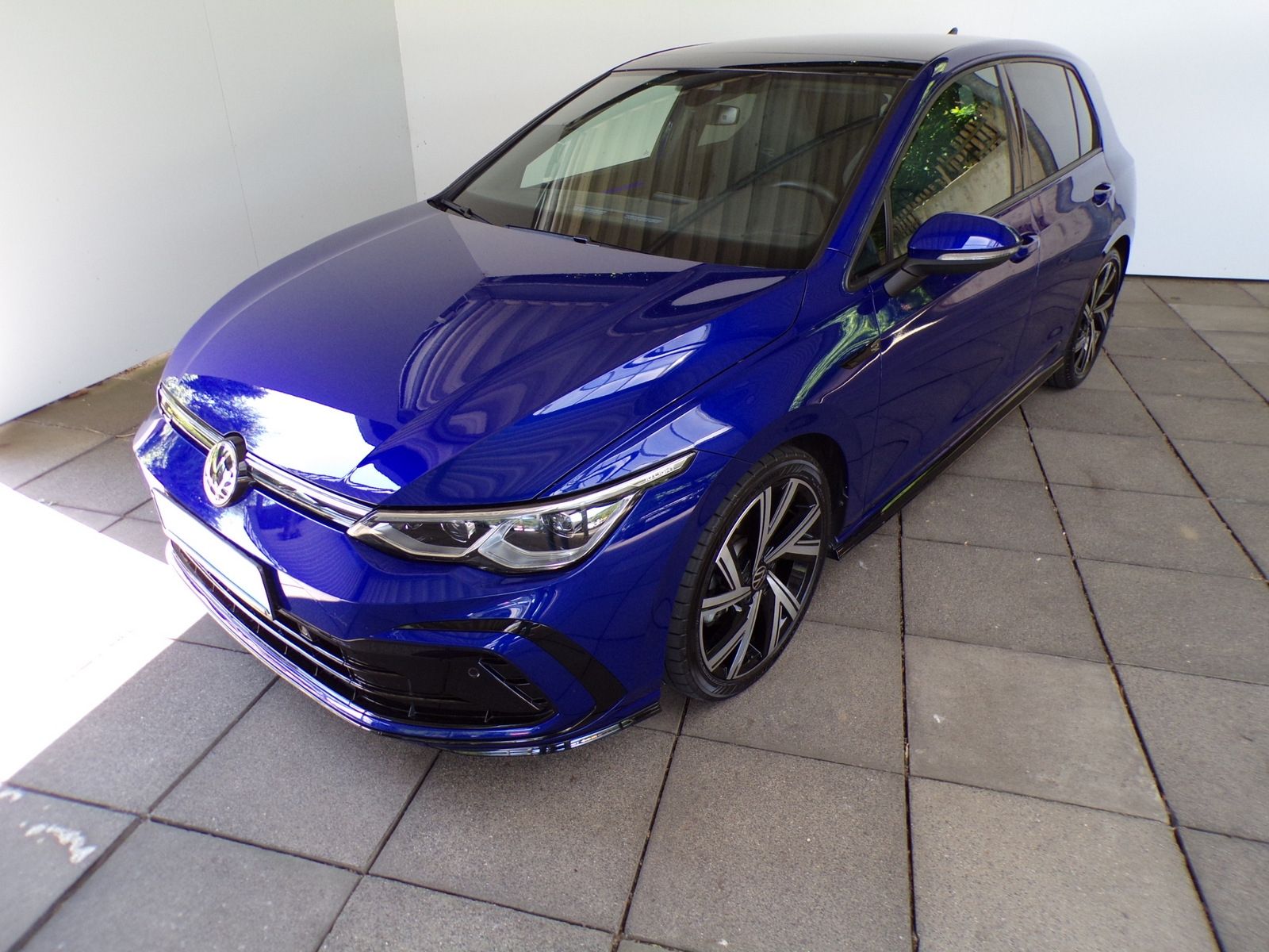 Volkswagen GOLF VIII 1.5 TSI R-LINE PANO AHK MATRIX KAMERA foto 4