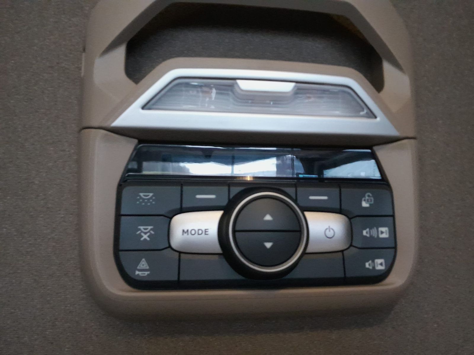 Fahrzeugabbildung DAF XG+ 530 FT