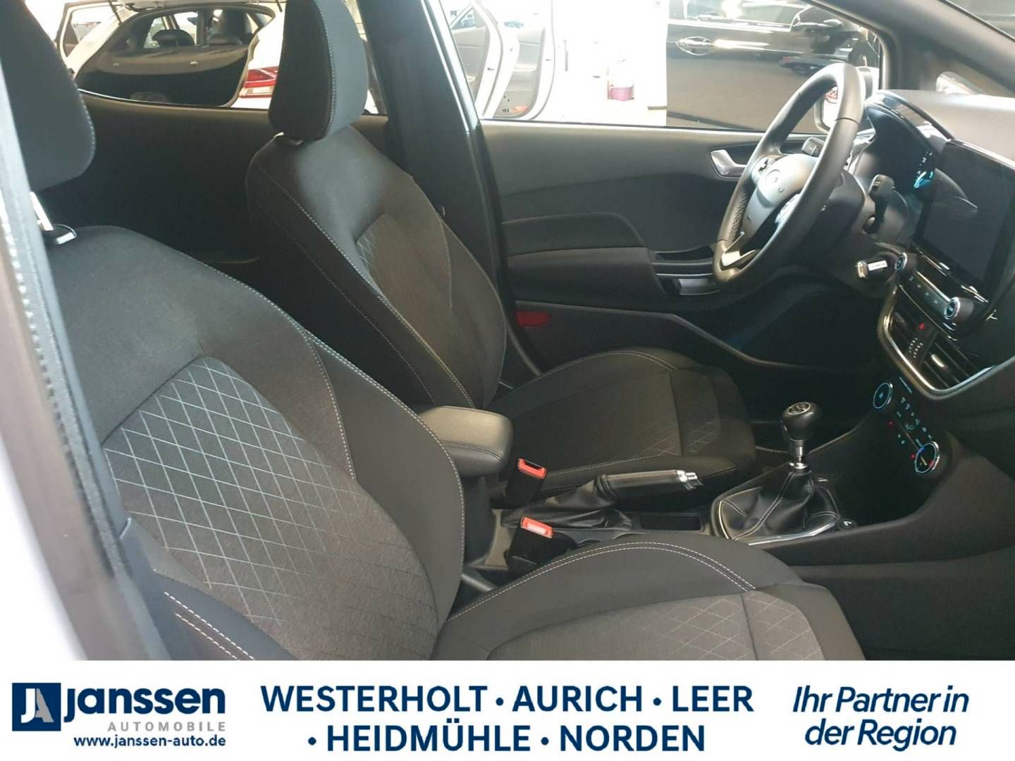 Fahrzeugabbildung Ford Fiesta 1.0 Ecoboost Titanium X