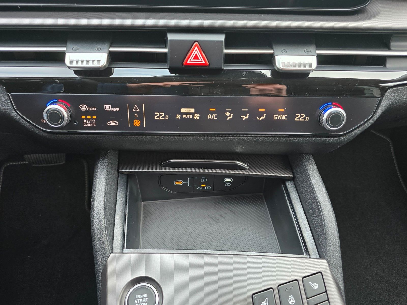 Fahrzeugabbildung Kia Kia Sportage 1.6 T-GDI DCT Vision Komfort