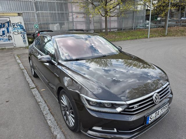 VW Passat 2.0 TDI DSG BMT DigiTacho 360 Kam R-Line