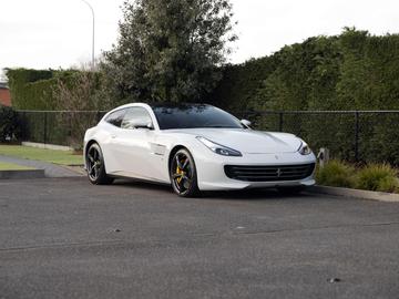 2021 Ferrari GTC4LUSSO — миниатюра 14