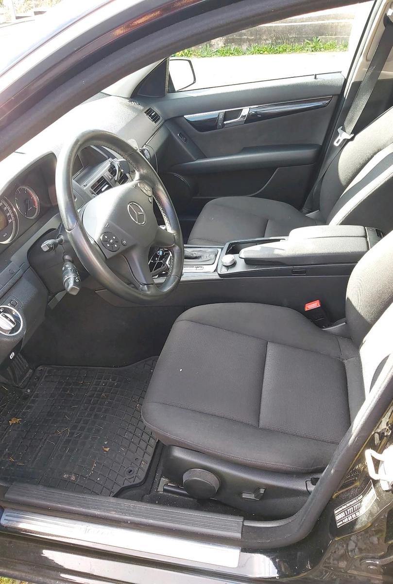 Mercedes-Benz C220 2010 — photo 5