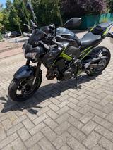 Kawasaki Z 900 (1. Hand inkl. TomTom Rider 550) - KAWASAKI 550