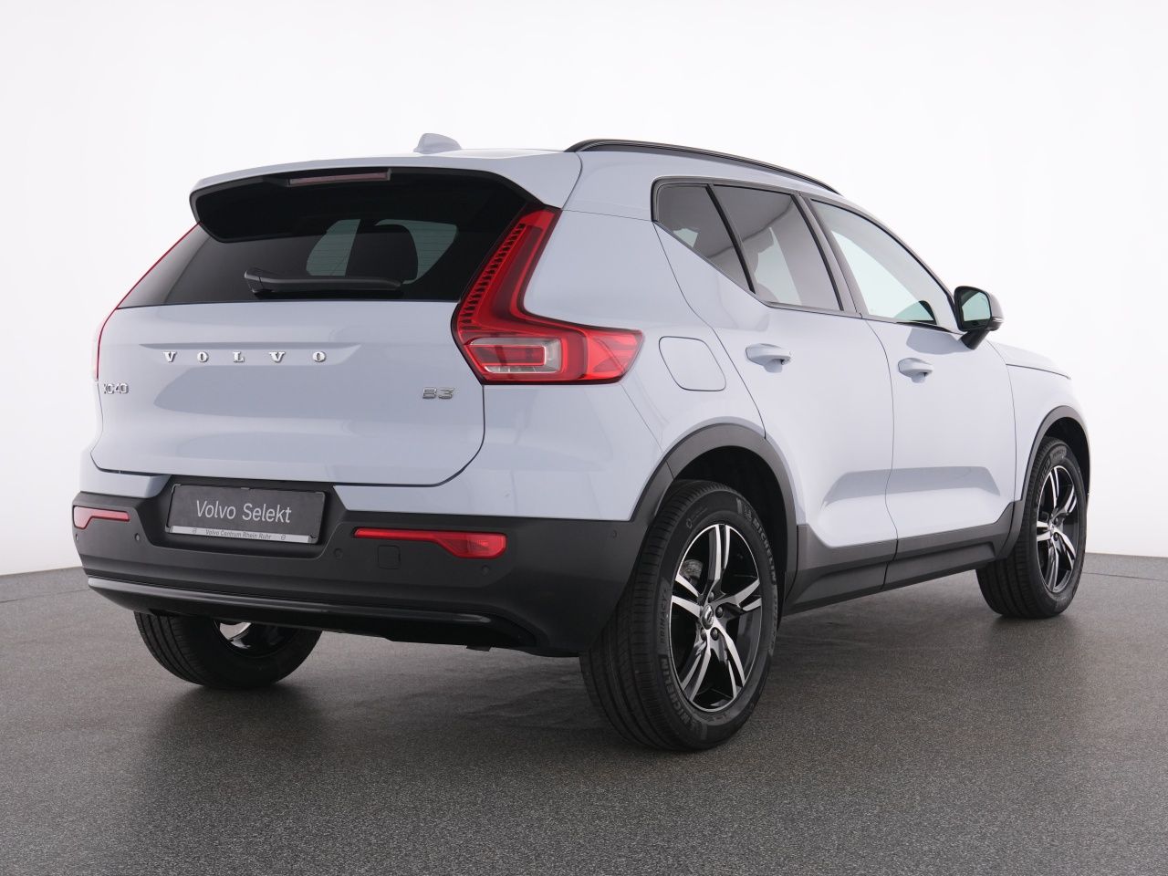 Volvo XC40 B3 Plus Dark+360°KAM+LEDER+STANDHZG+WINTER imagem 3