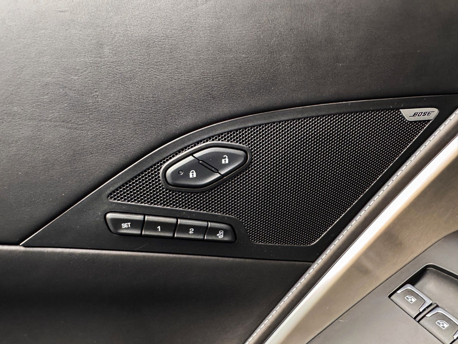 Fahrzeugabbildung Corvette 6.2 C7 AT8 / Z07-Paket / Comp.-Sitze / DEUTSCH