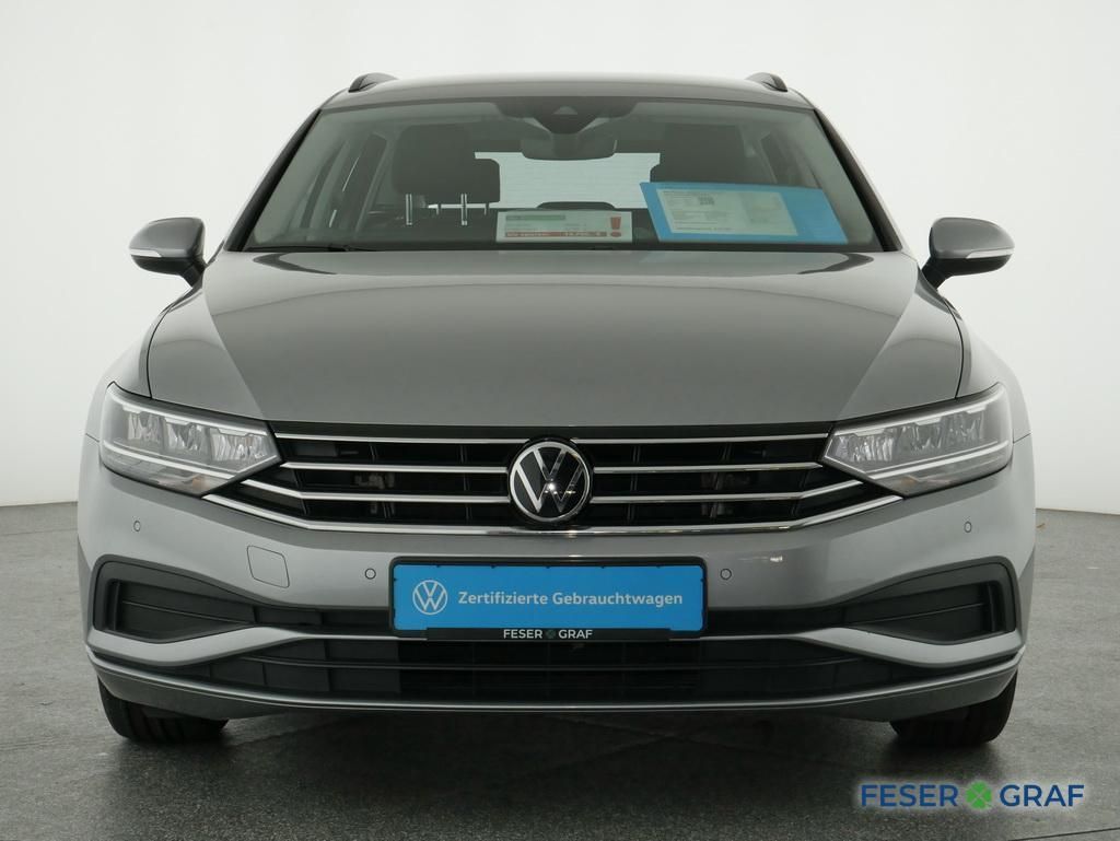 Volkswagen Passat Variant - Bild 12