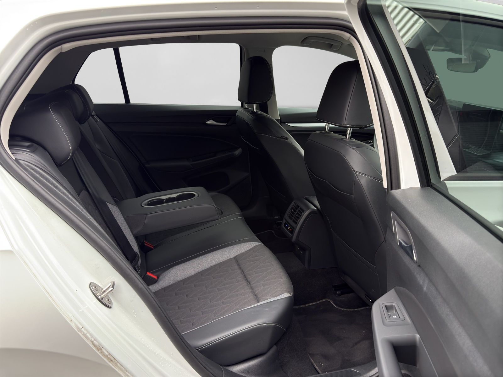 Volkswagen Golf - Bild 7