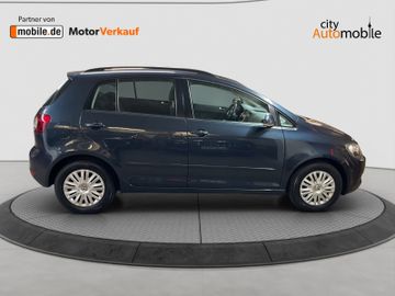 Volkswagen Golf - 6