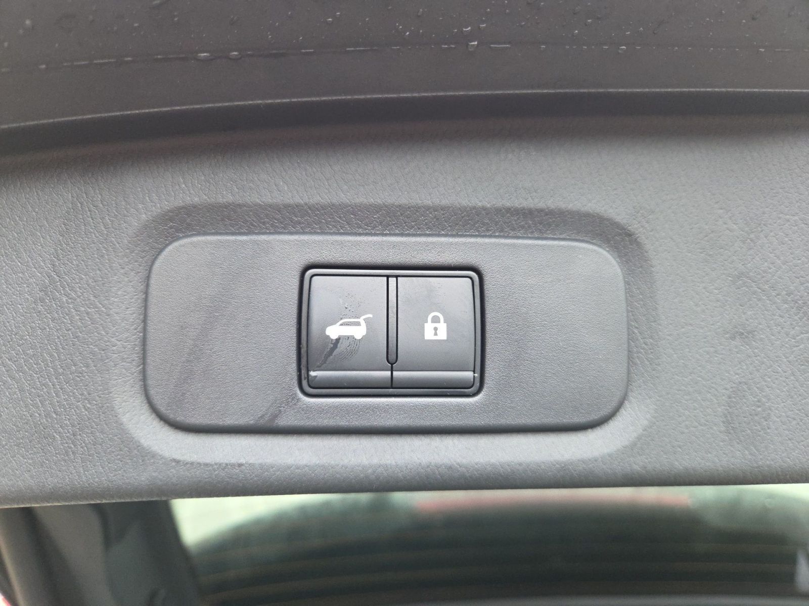 Fahrzeugabbildung Nissan Qashqai N-Connecta 140 PS Handschalter *HEADUP D