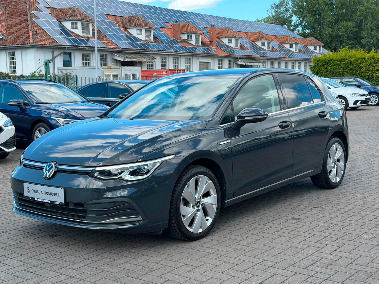 Volkswagen Golf Style 1.5 TSI DSG*LED*NAV*SHZ*ACC*PDC