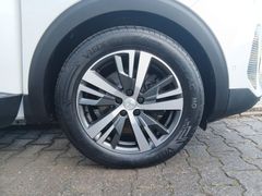 3008 Hybrid 225 Allure Pack 3008 Hybrid 225 Allure Pack