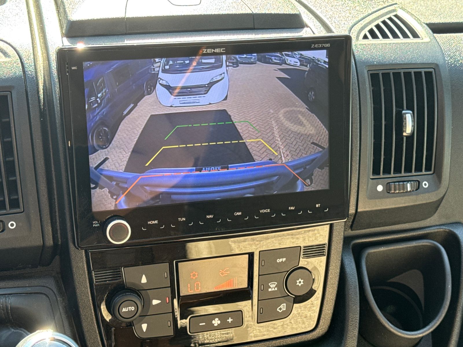 Fahrzeugabbildung Dethleffs GLOBEBUS T 006 FIAT 9G AUTOMATIK ACC NAVI TV SAT
