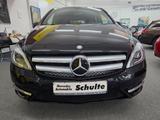 Mercedes-Benz B 180 BlueE. Autom.Xenon,Panod.Memory,Kamera,PTS - : Schwarz, Berganfahrassistent