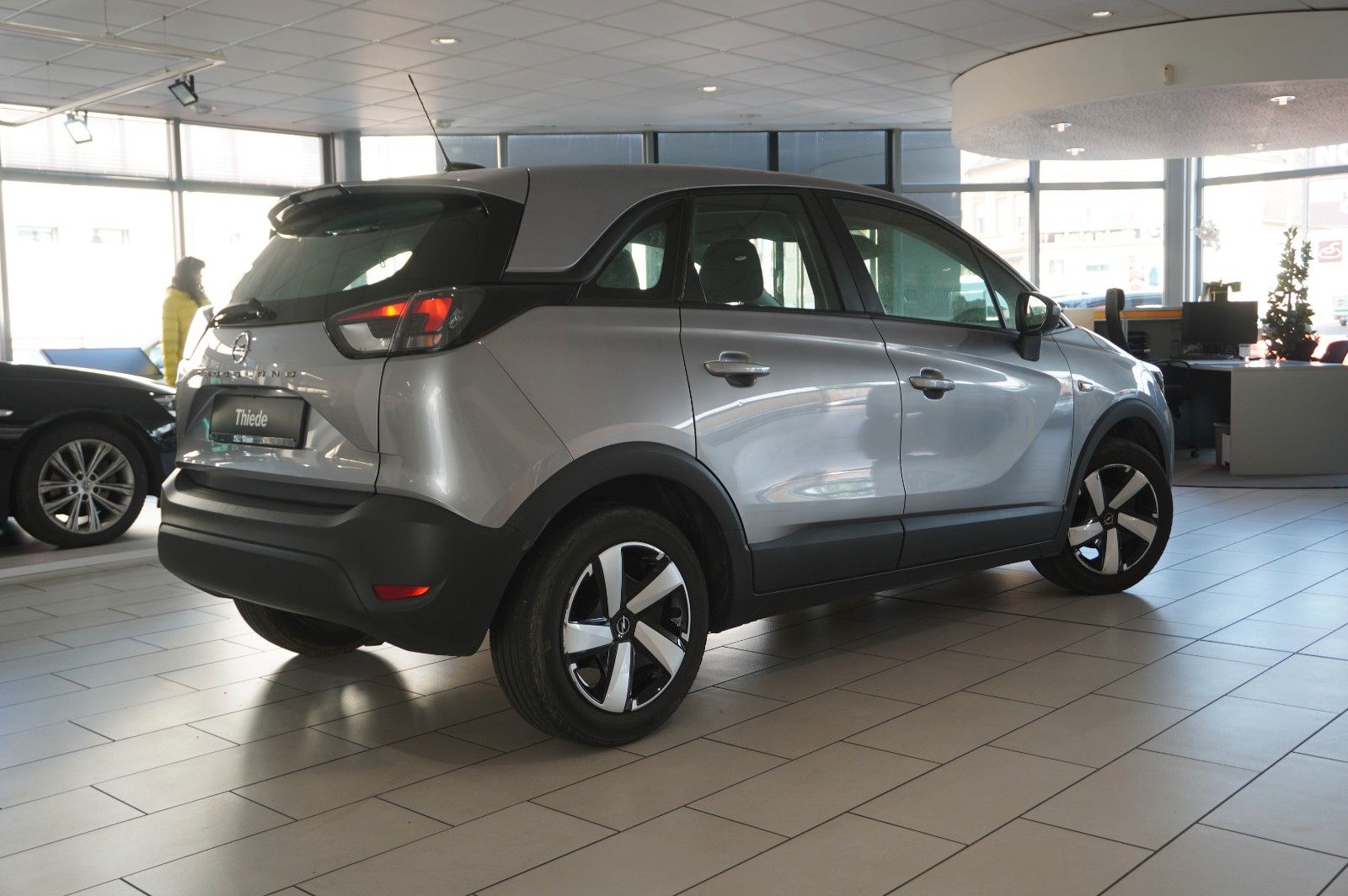 Fahrzeugabbildung Opel Crossland (X) 1.2 EDITION NAVI/LED/TEMP./DAB+